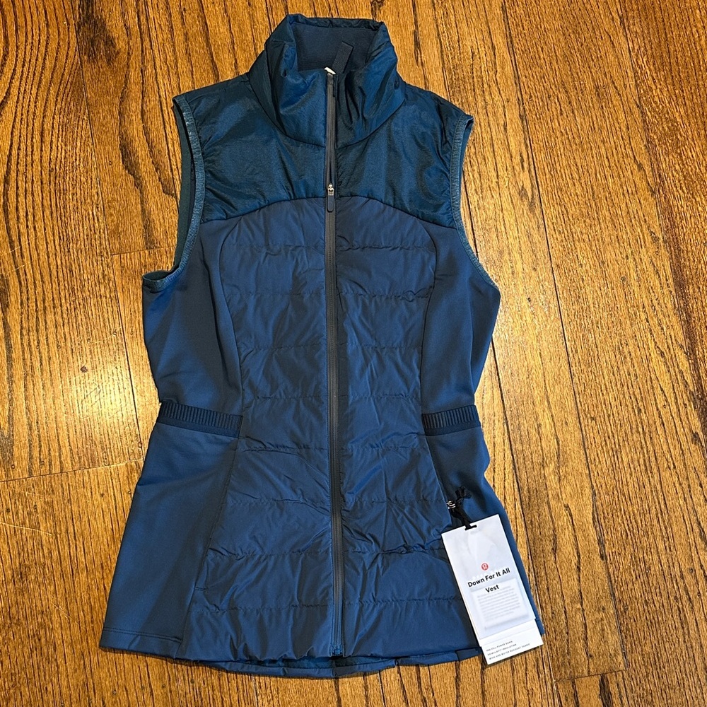 NWT! Lululemon Women’s Down for it All Vest Size 4